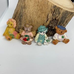 ✨5/$10✨ Set of bear and cat brooches